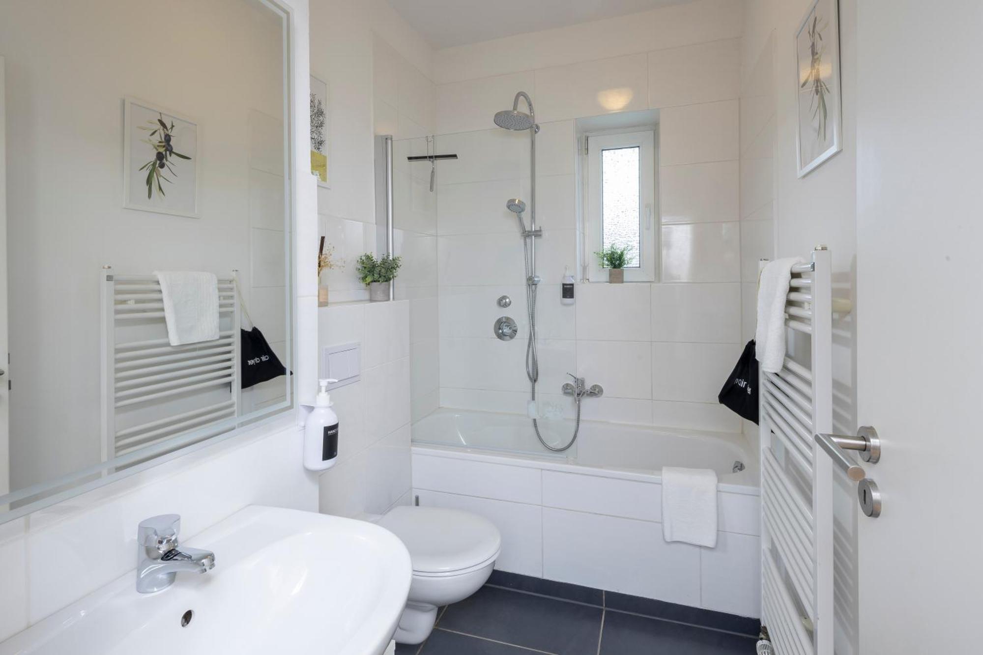 Olive Apartments - 2X Kingsize Betten - Sehr Zentral Λεβερκούζεν Εξωτερικό φωτογραφία